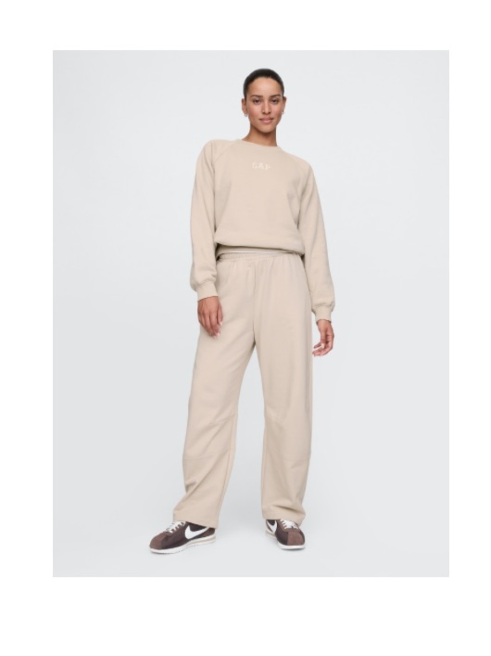 GAP Woman’s Barrel Relaxed-Fit sweat pants